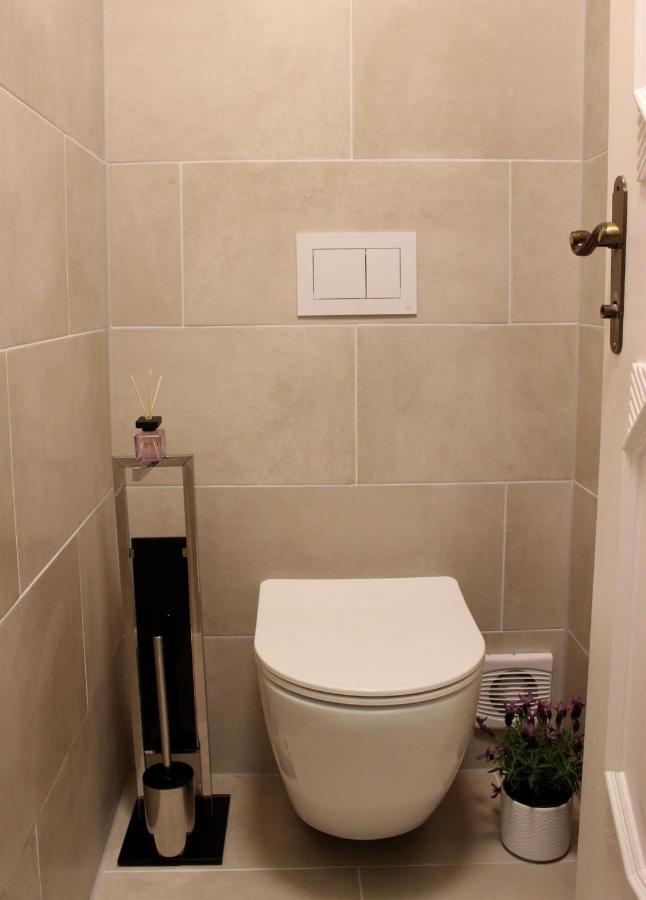 Villa Bischofsberg - Laerchen-Wellness Apartment ヴィンディッシュガルシュテン エクステリア 写真